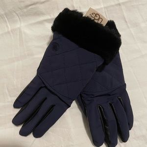 Ugg women’s gloves